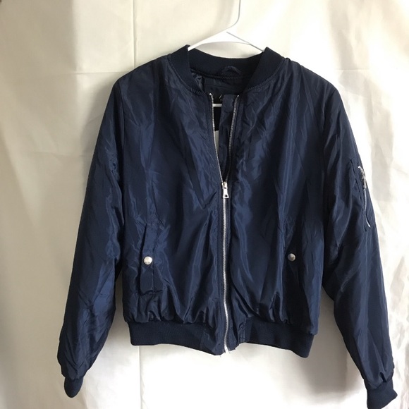 Forever 21 Jackets & Blazers - Forever21 Padded Bomber Jacket